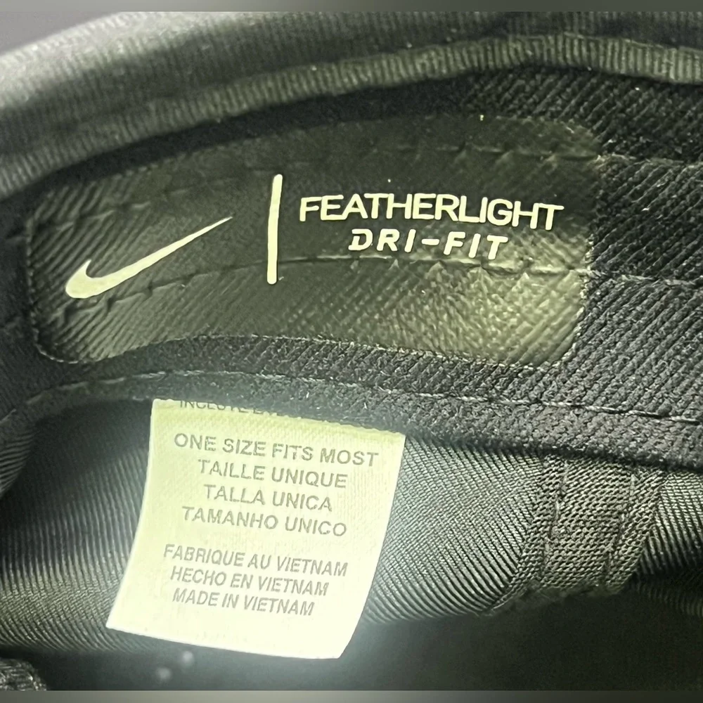 Nike Featherlite‎ unstructured Hat-Black/White, Adjustable, one size fits most